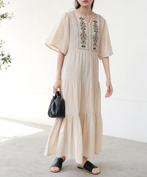 【S・Mサイズ展開】袖フレア－ティアード刺繍ワンピース