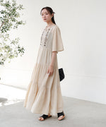 【S・Mサイズ展開】袖フレア－ティアード刺繍ワンピース