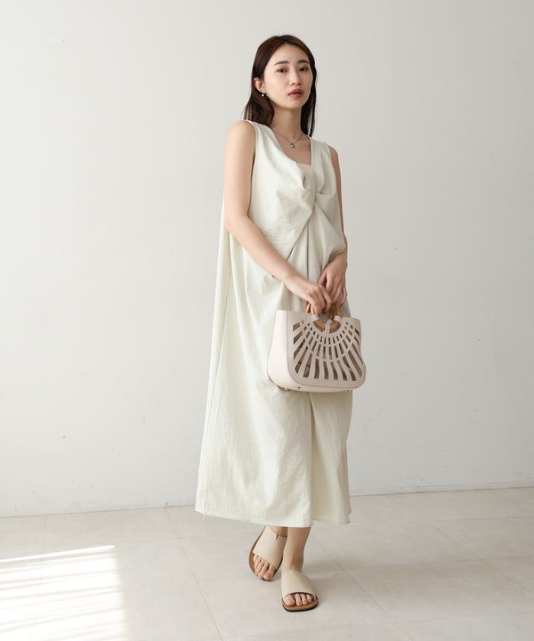 フロントねじりワンピース