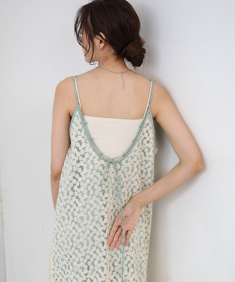 刺繍フラワーキャミワンピース