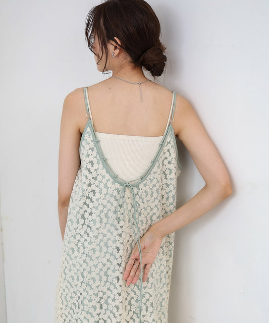 刺繍フラワーキャミワンピース