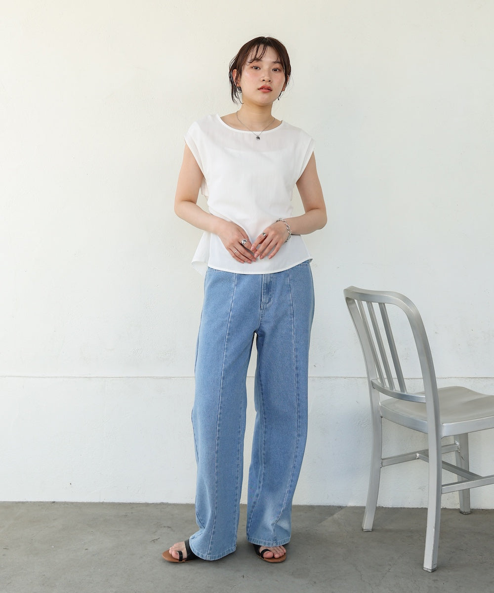 バックデザインノースリーブブラウス