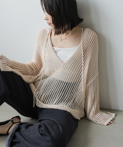 透かし編みプルオーバー