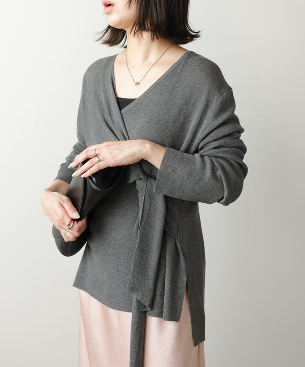 フロントクロスニットプルオーバー