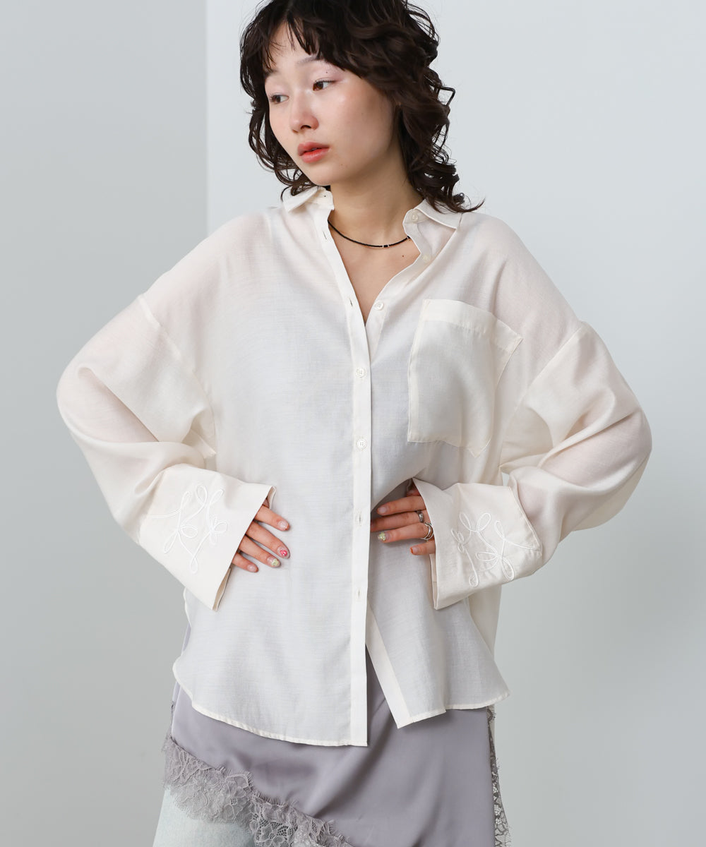 コード刺繡ワイドカフスオーバーシャツ