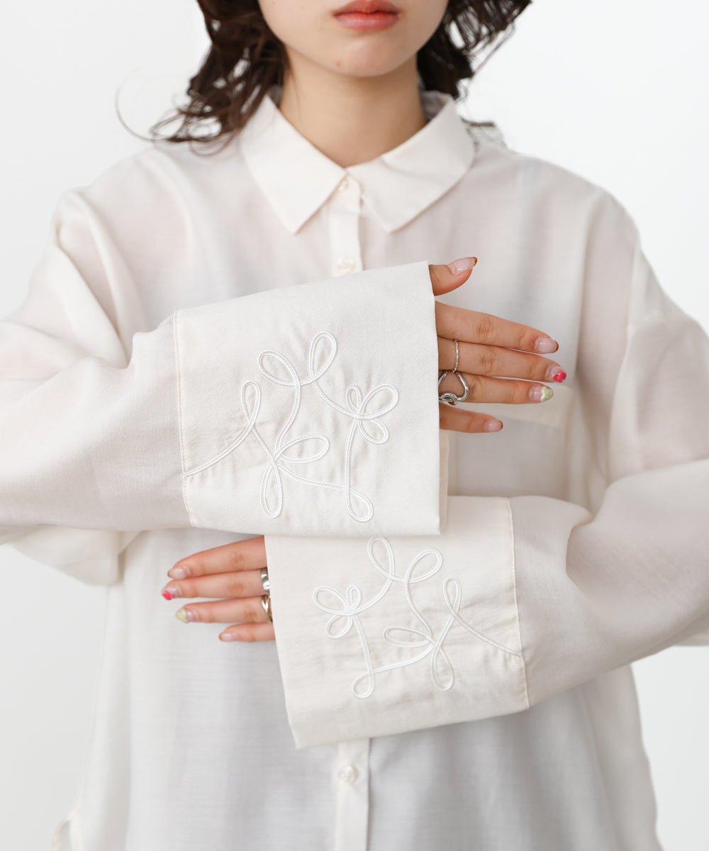 コード刺繡ワイドカフスオーバーシャツ