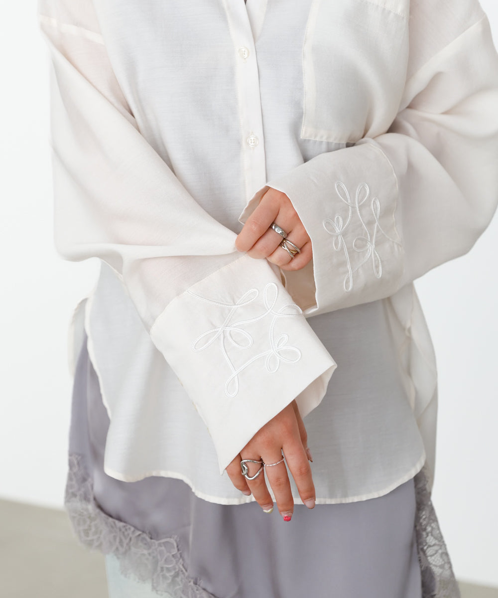 コード刺繡ワイドカフスオーバーシャツ