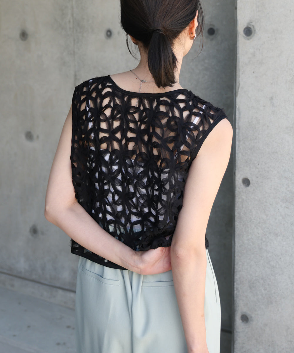 前後２ＷＡＹフラワーレースベスト