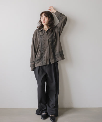 レースドッキングルーズシャツ