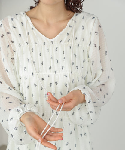 花柄プリントミニワンピース