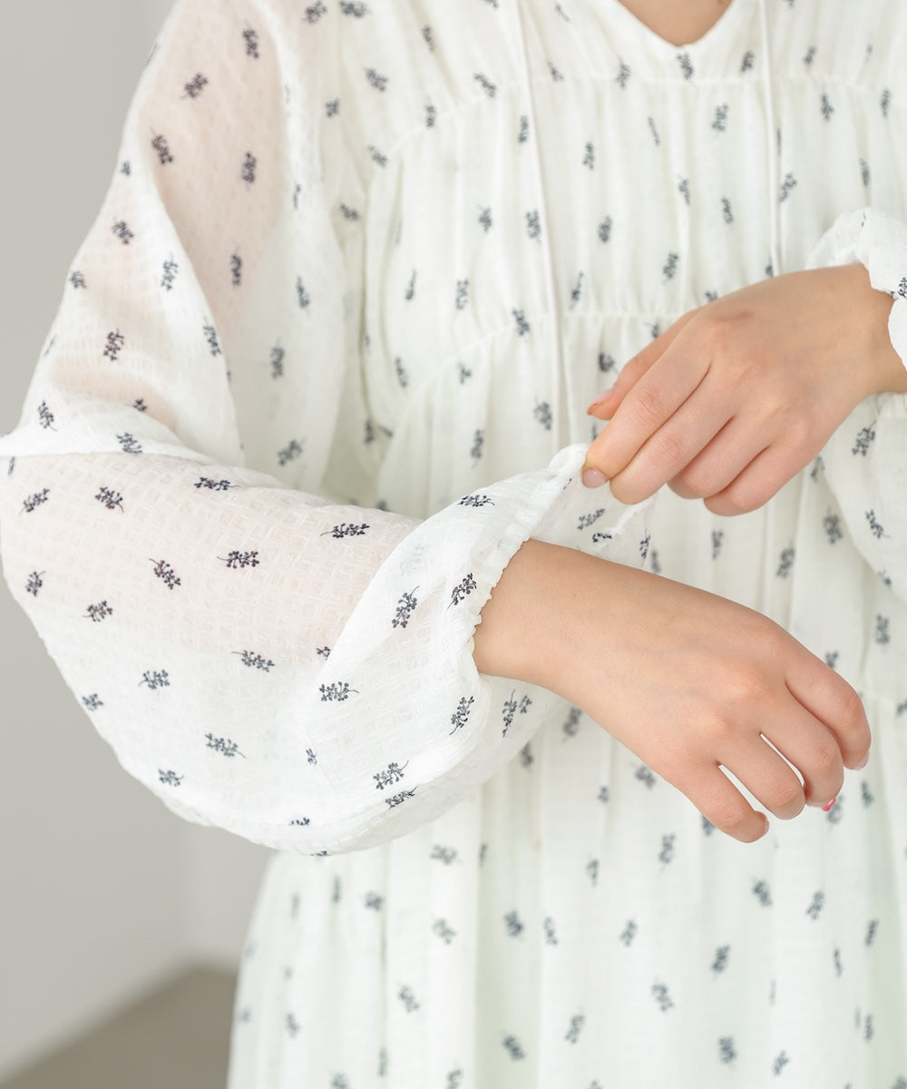 花柄プリントミニワンピース