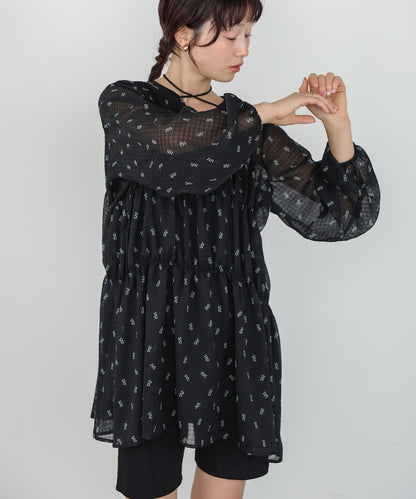 花柄プリントミニワンピース