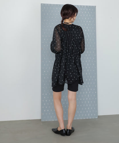 花柄プリントミニワンピース