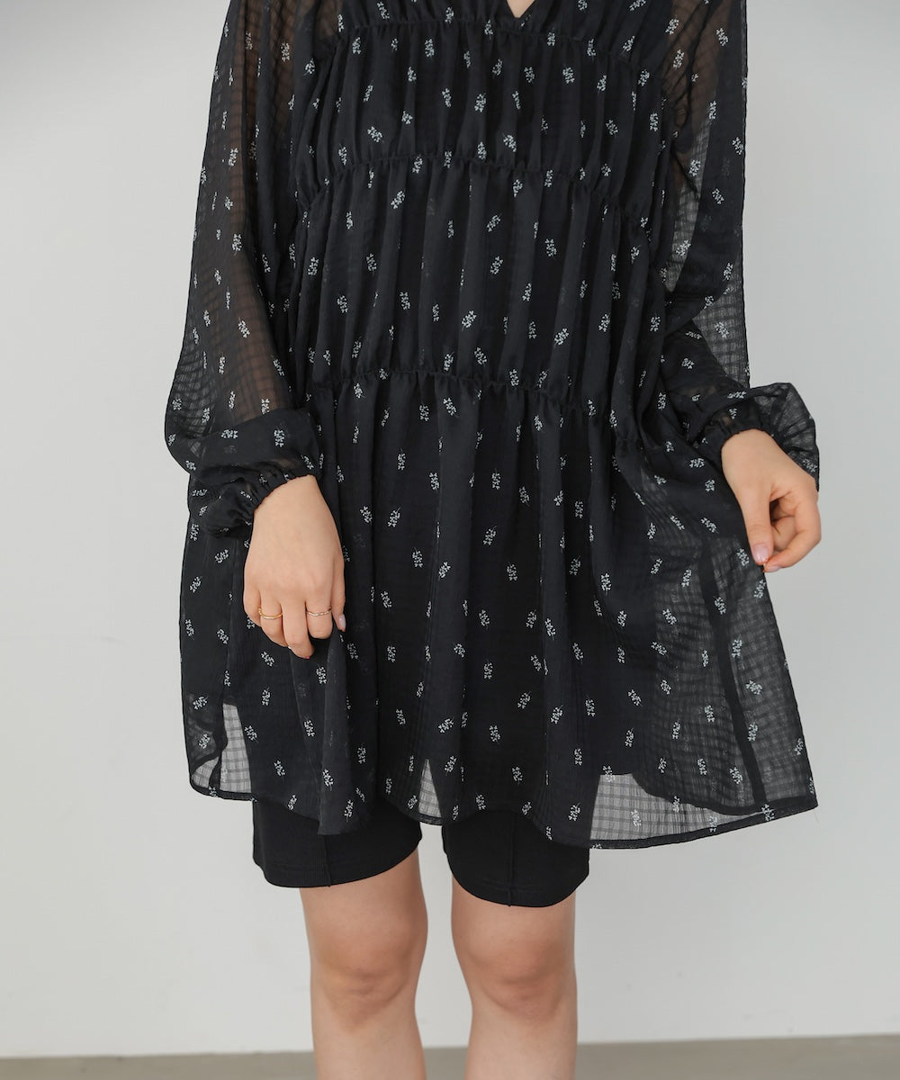 花柄プリントミニワンピース