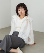 フード付きボリュームマウンテンパーカー