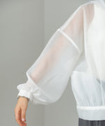 フード付きボリュームマウンテンパーカー