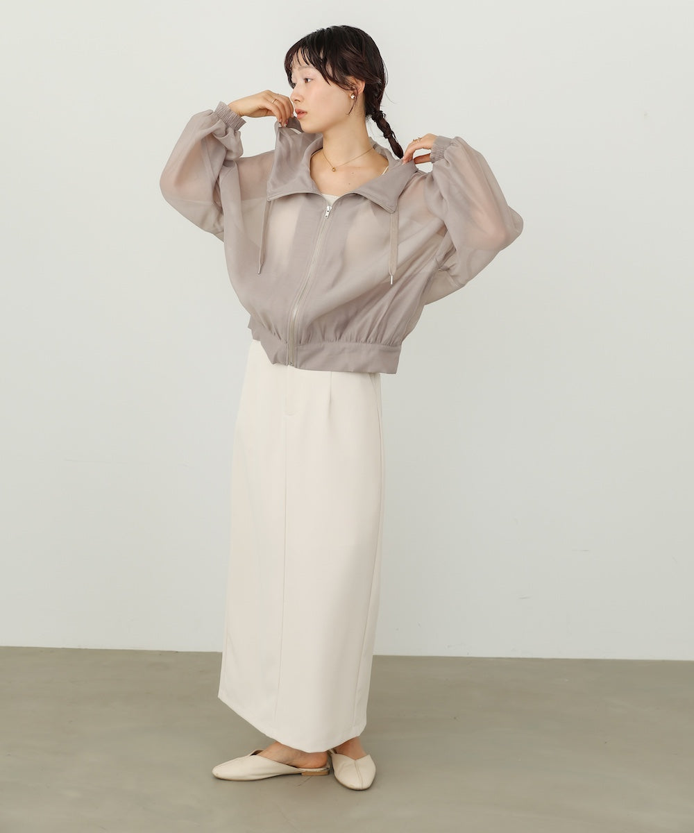 フード付きボリュームマウンテンパーカー