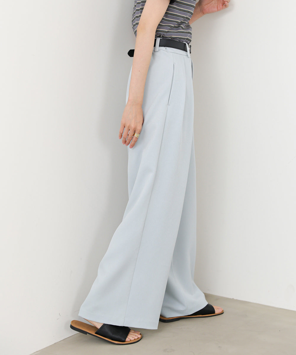 ツータックワイドパンツ