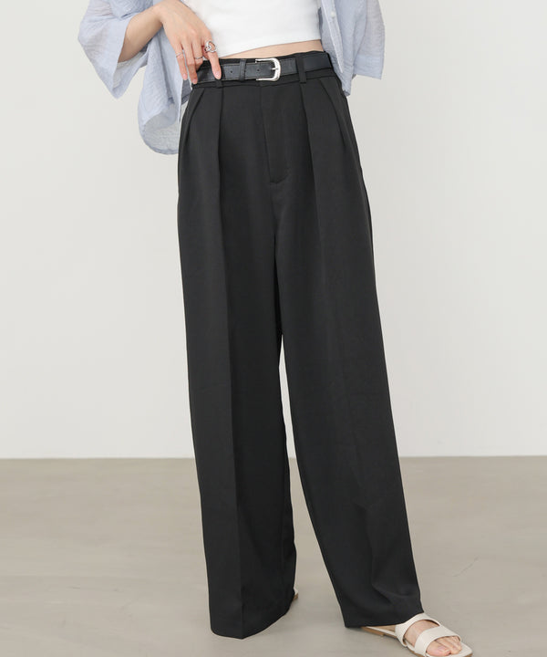 ツータックワイドパンツ