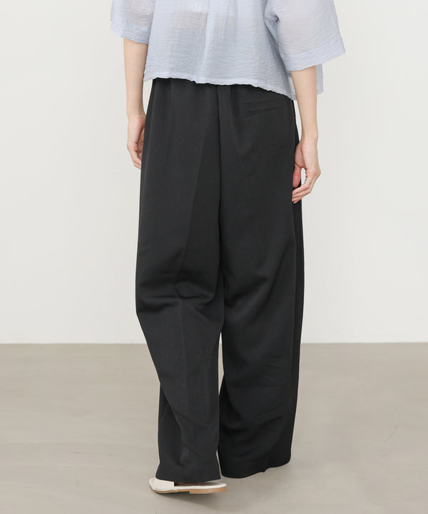 ツータックワイドパンツ