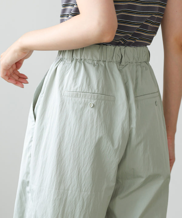 ボリュームワイドタックパンツ