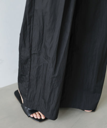 ボリュームワイドタックパンツ
