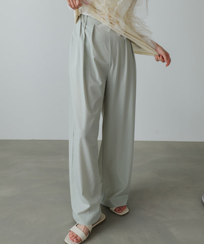 ストレッチワイドストレートパンツ