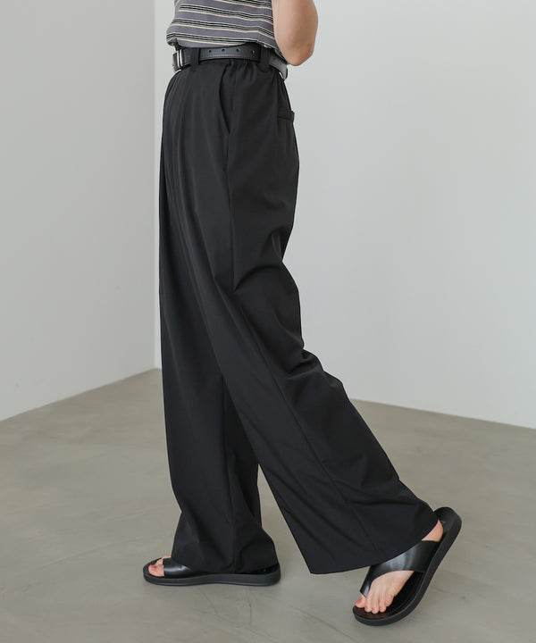 ストレッチワイドストレートパンツ