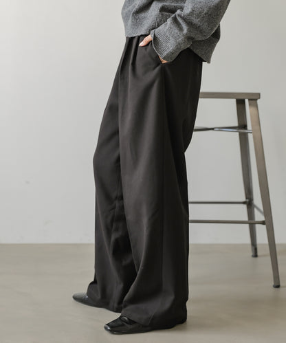 ウールライクツータックストレートパンツ