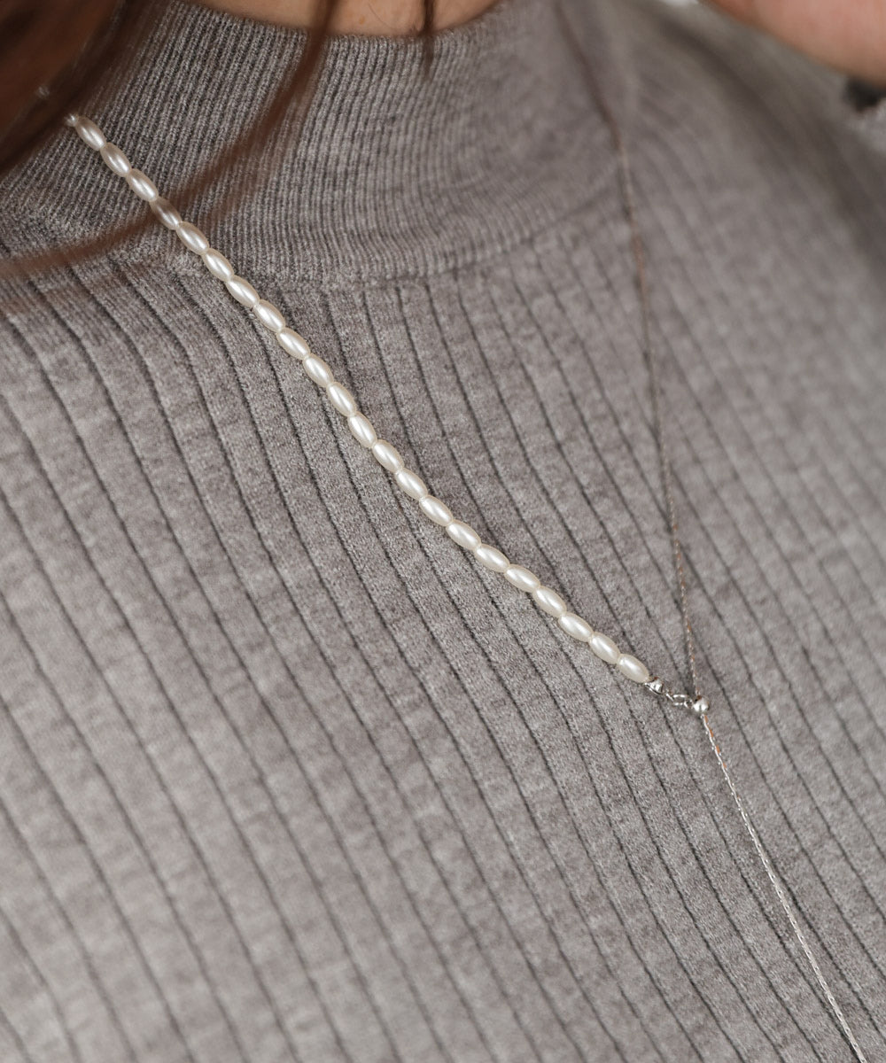 変形パール×ロングチェーンネックレス