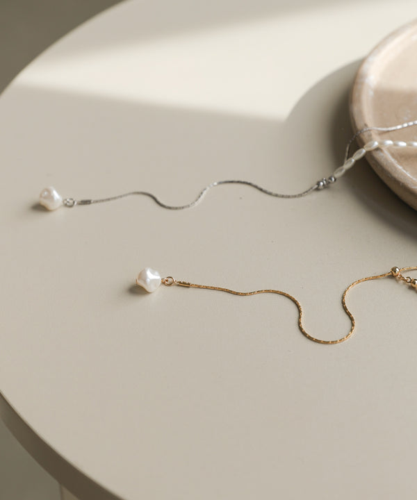 変形パール×ロングチェーンネックレス