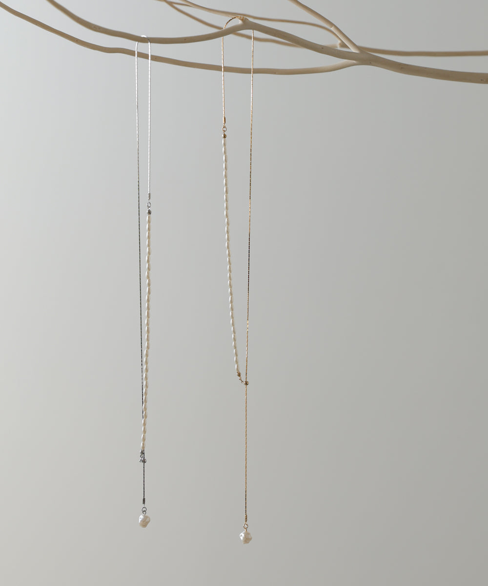 変形パール×ロングチェーンネックレス