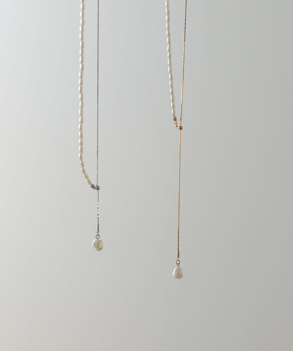 変形パール×ロングチェーンネックレス