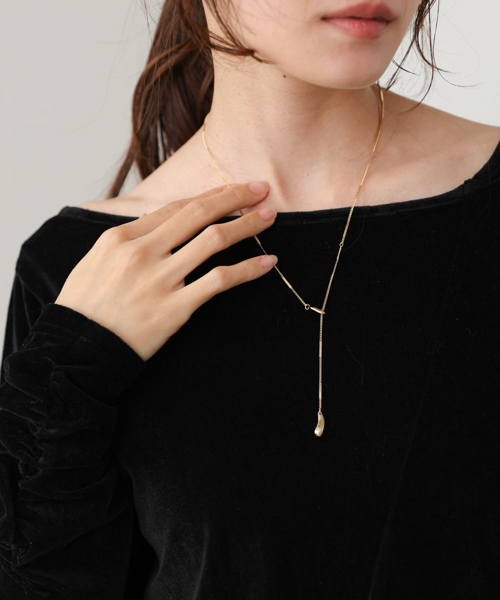 タイニードロップロングネックレス