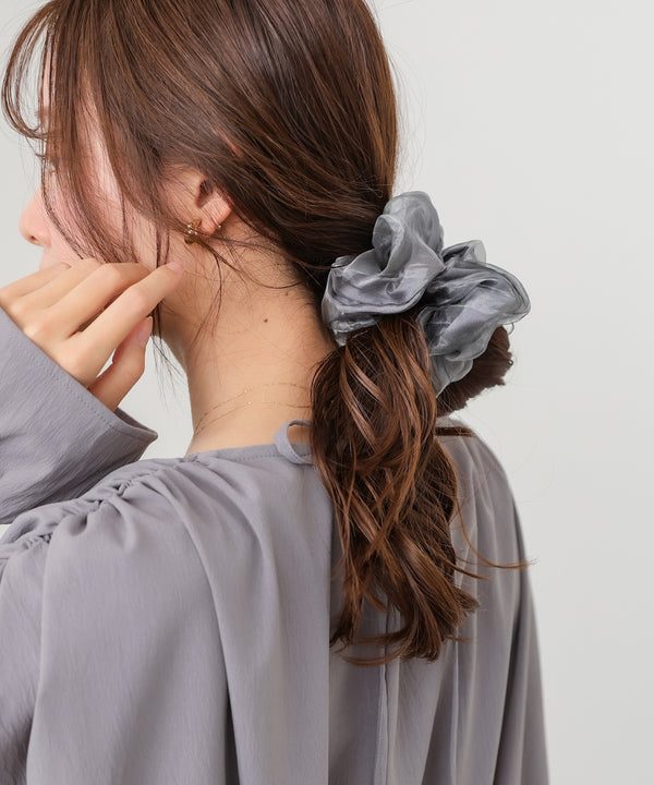 オーガンジー×サテンシュシュ