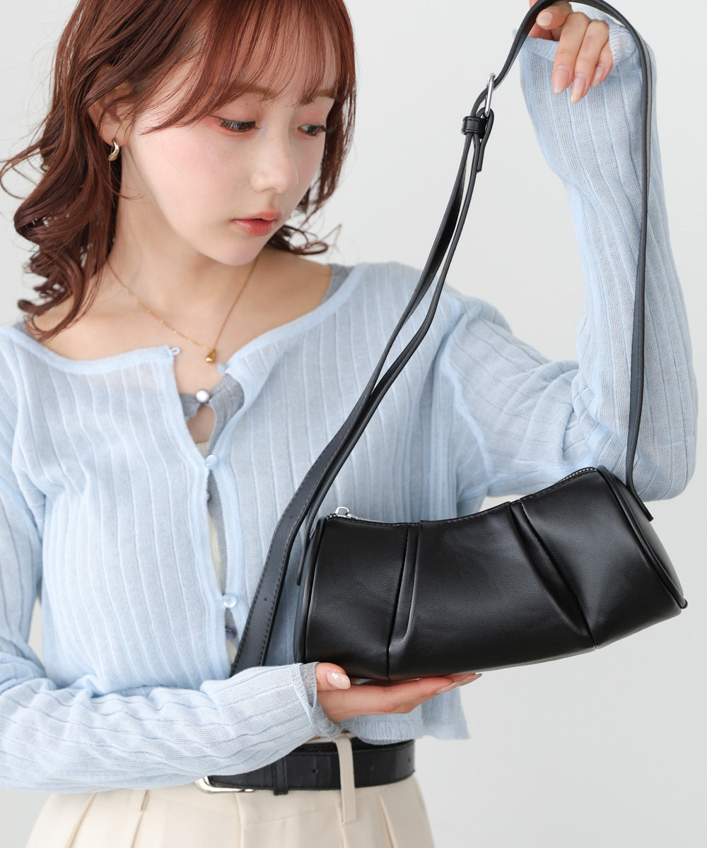 サークルクロワッサンショルダーバッグ