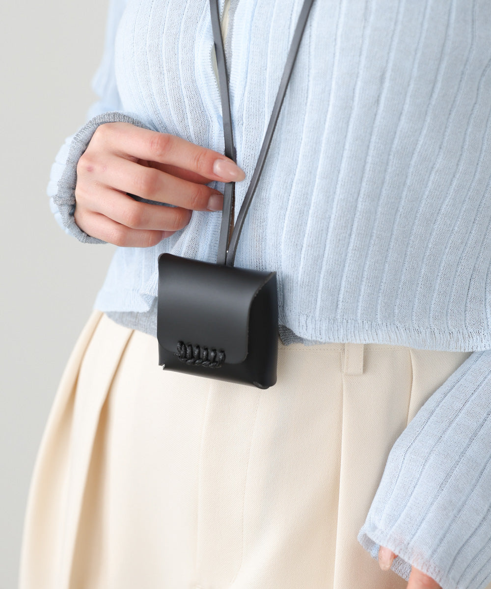 ポーチ付きネックレス