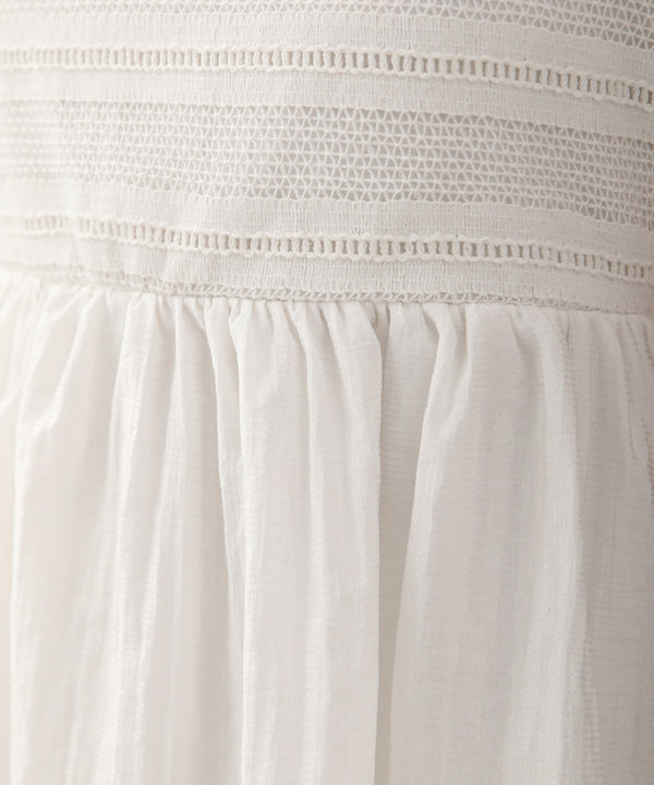 LACE SWITCHING FLARE CAMISOLE