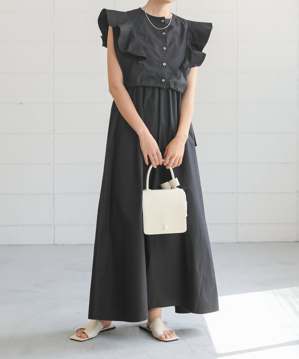 BEST SET SLEEVELESS ONEPIECE