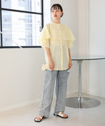 RUFFLE HALF SLEEVE BLOUSE