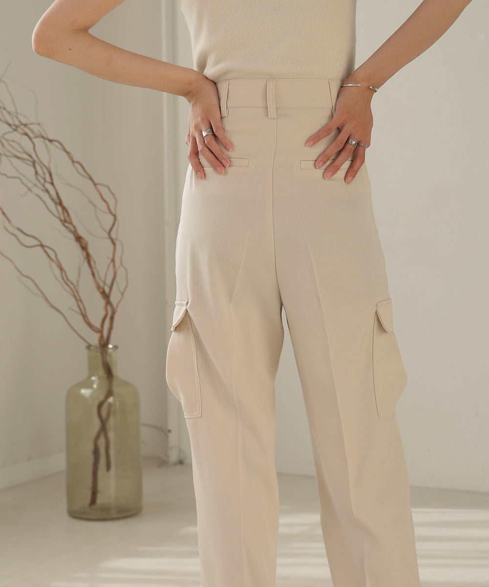 CENTER PRESSED CARGO SLACKS