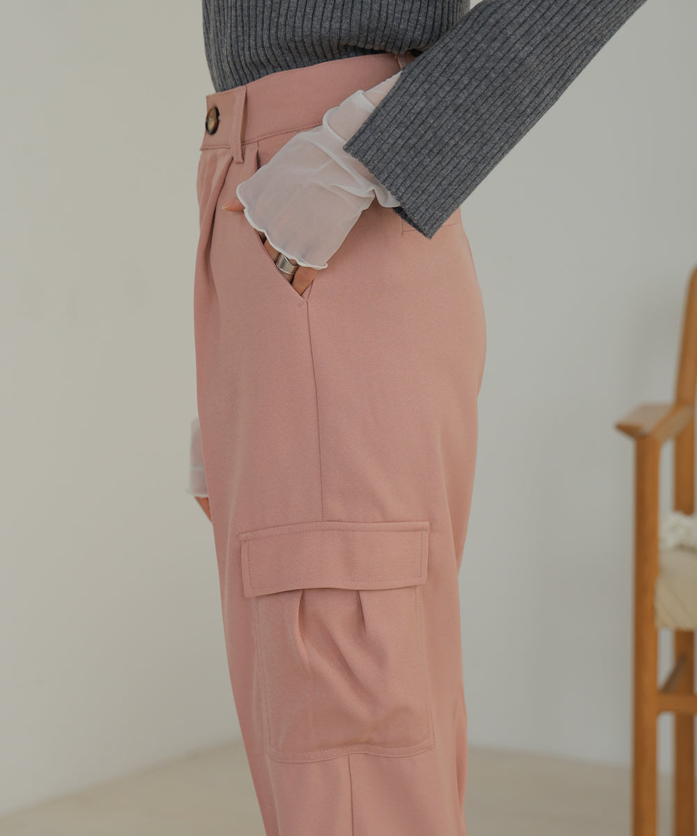 CENTER PRESSED CARGO SLACKS