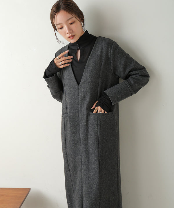 V-NECK TAILER STYLE ONEPIECE