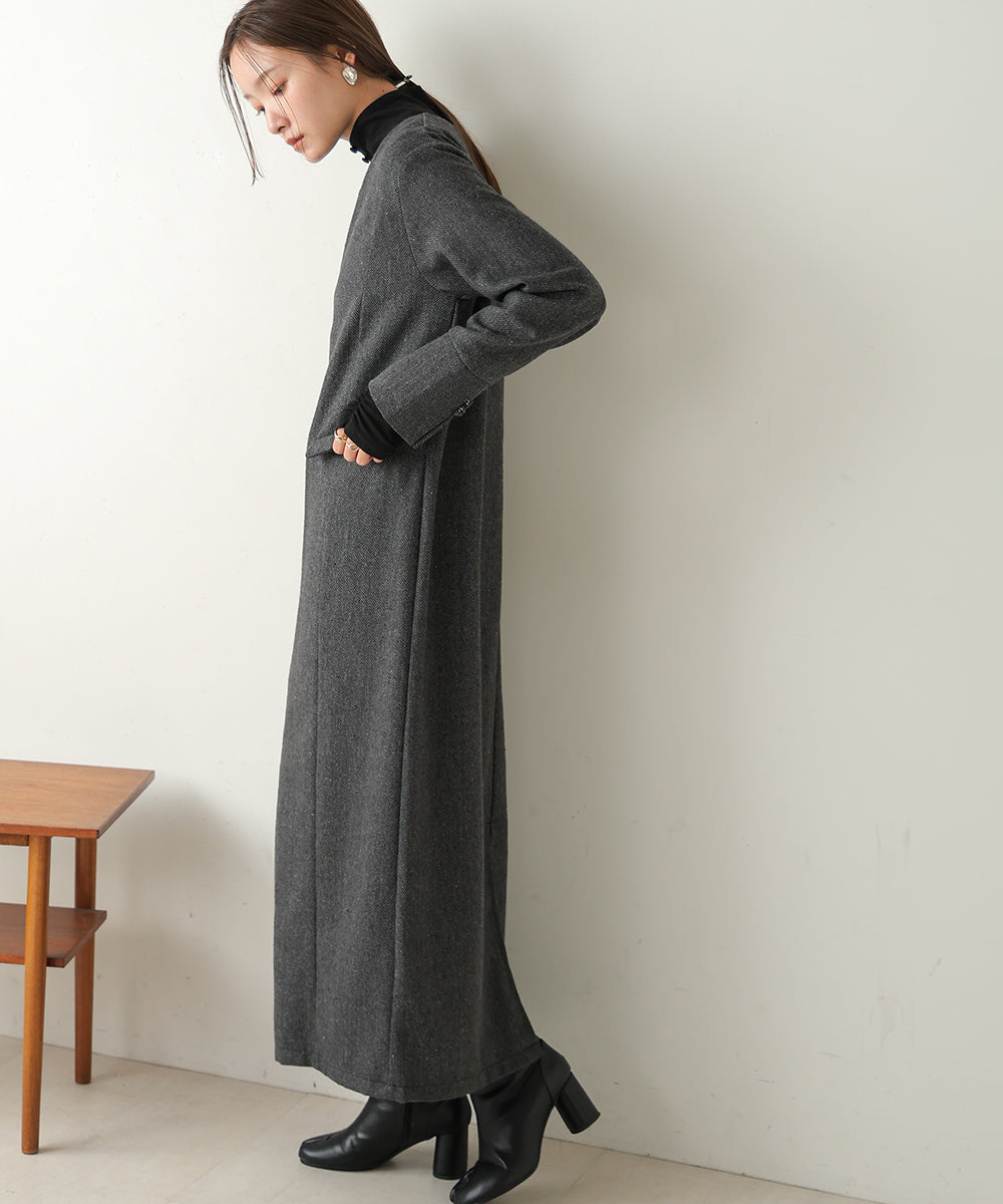 V-NECK TAILER STYLE ONEPIECE