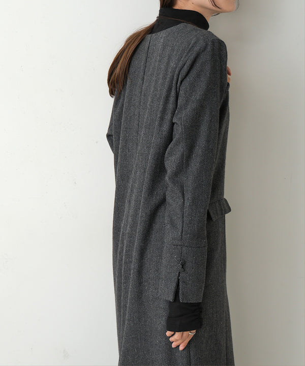 V-NECK TAILER STYLE ONEPIECE