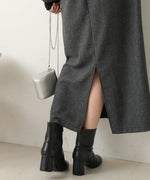 V-NECK TAILER STYLE ONEPIECE