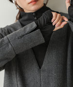 V-NECK TAILER STYLE ONEPIECE