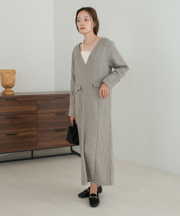 V-NECK TAILER STYLE ONEPIECE