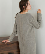 V-NECK TAILER STYLE ONEPIECE