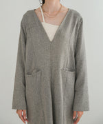 V-NECK TAILER STYLE ONEPIECE
